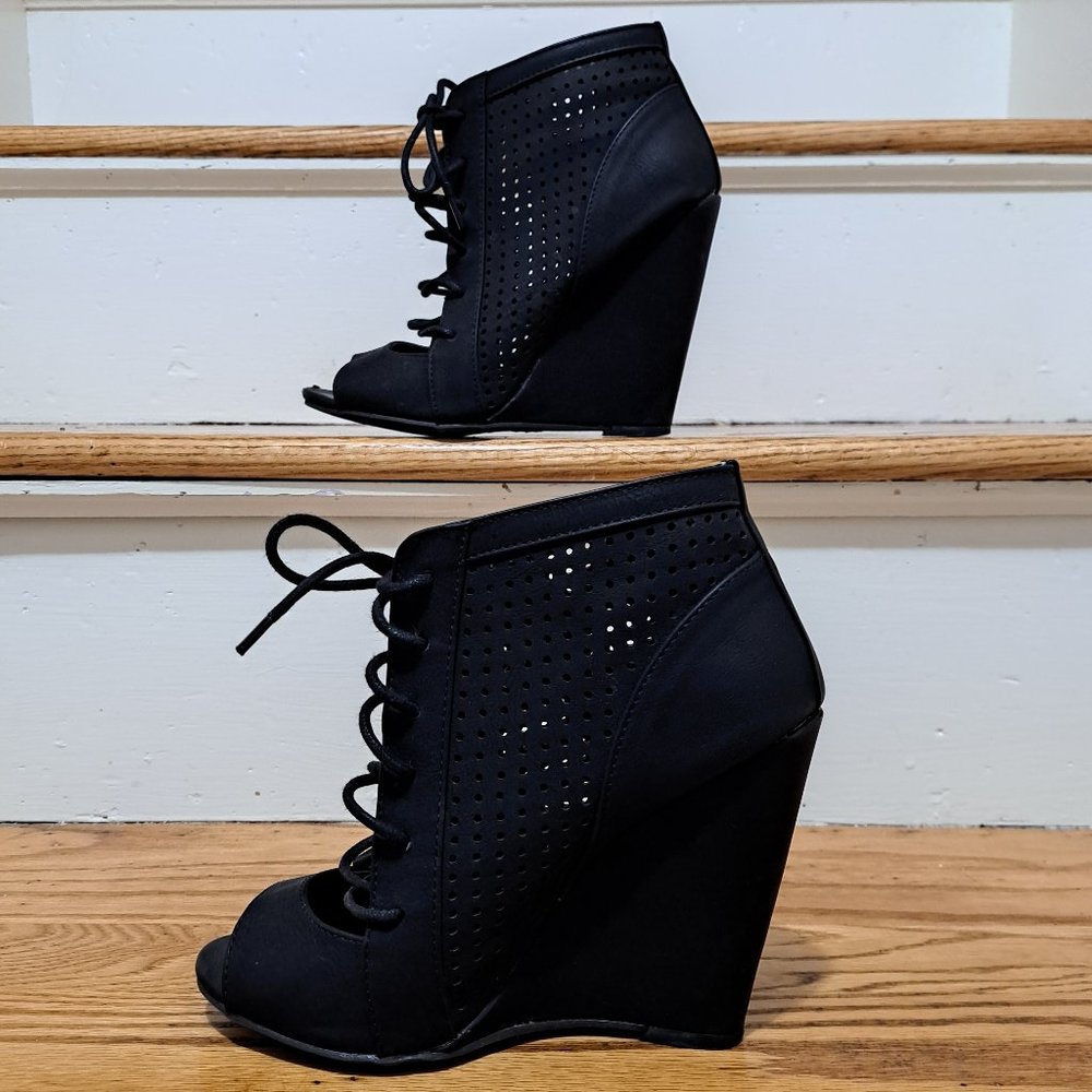 Black Wedge heels size 6.5